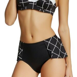 Spanx Black Flirty Skirted Swim Bikini Bottom. size 10. ruffle swimsuit New